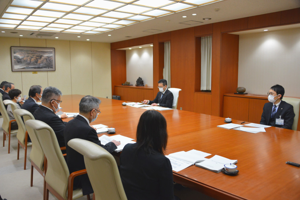 第7次八戸市総合計画案市長提出2枚目