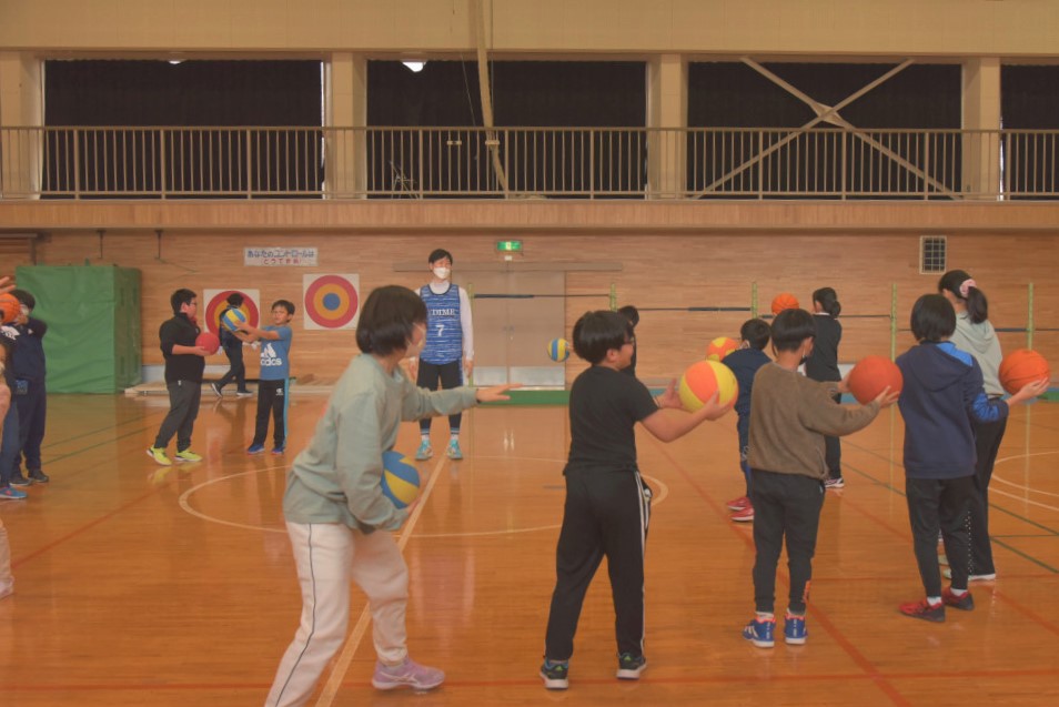ハンドリングの「線」を練習