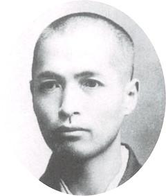 前原 寅吉さんの写真