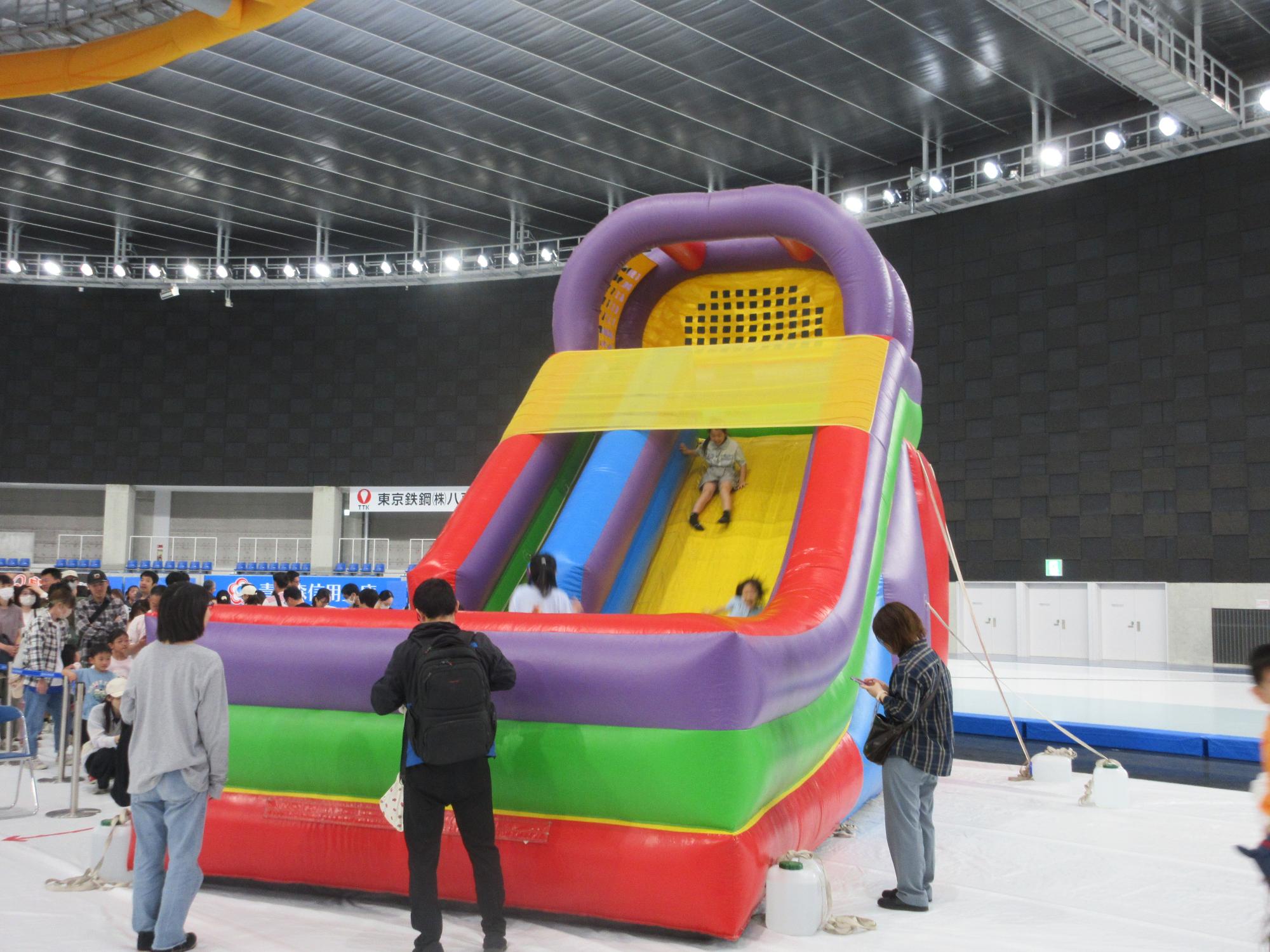 エアー遊具