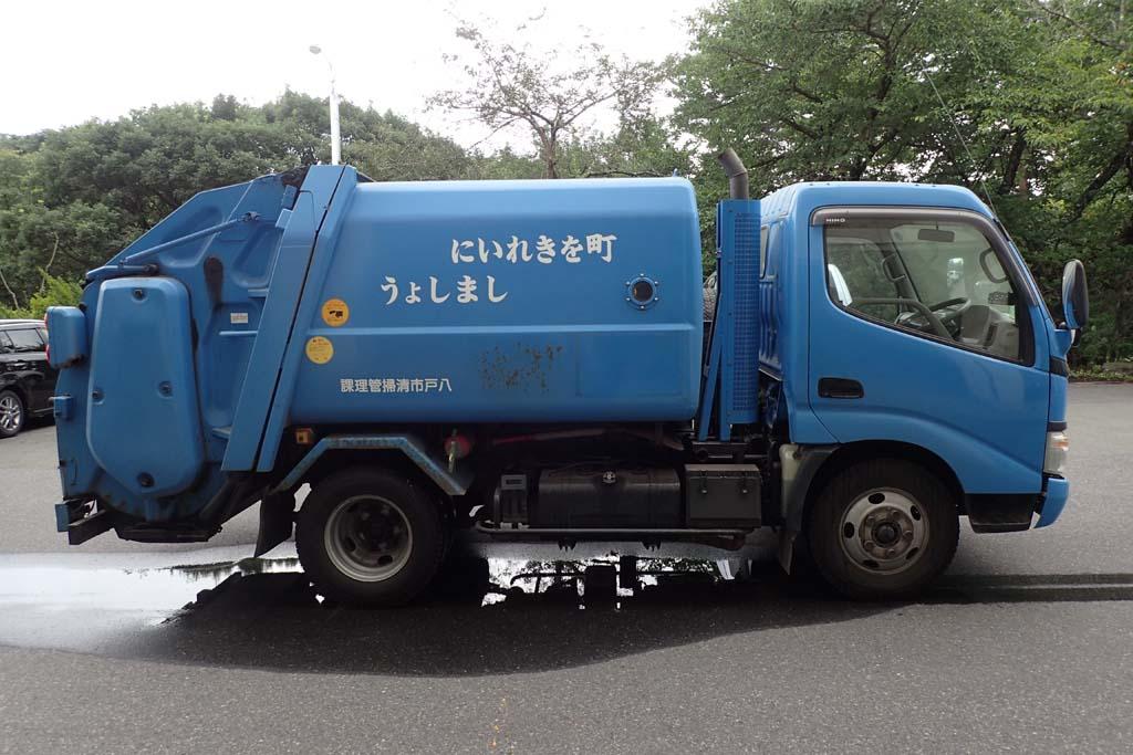 塵芥車（日野 XZU301-1003297）の写真