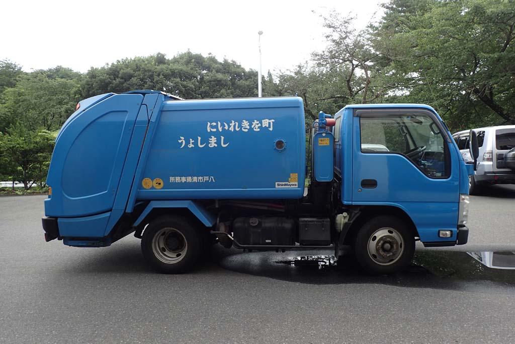 塵芥車（いすゞ NKR85-7011322）の写真