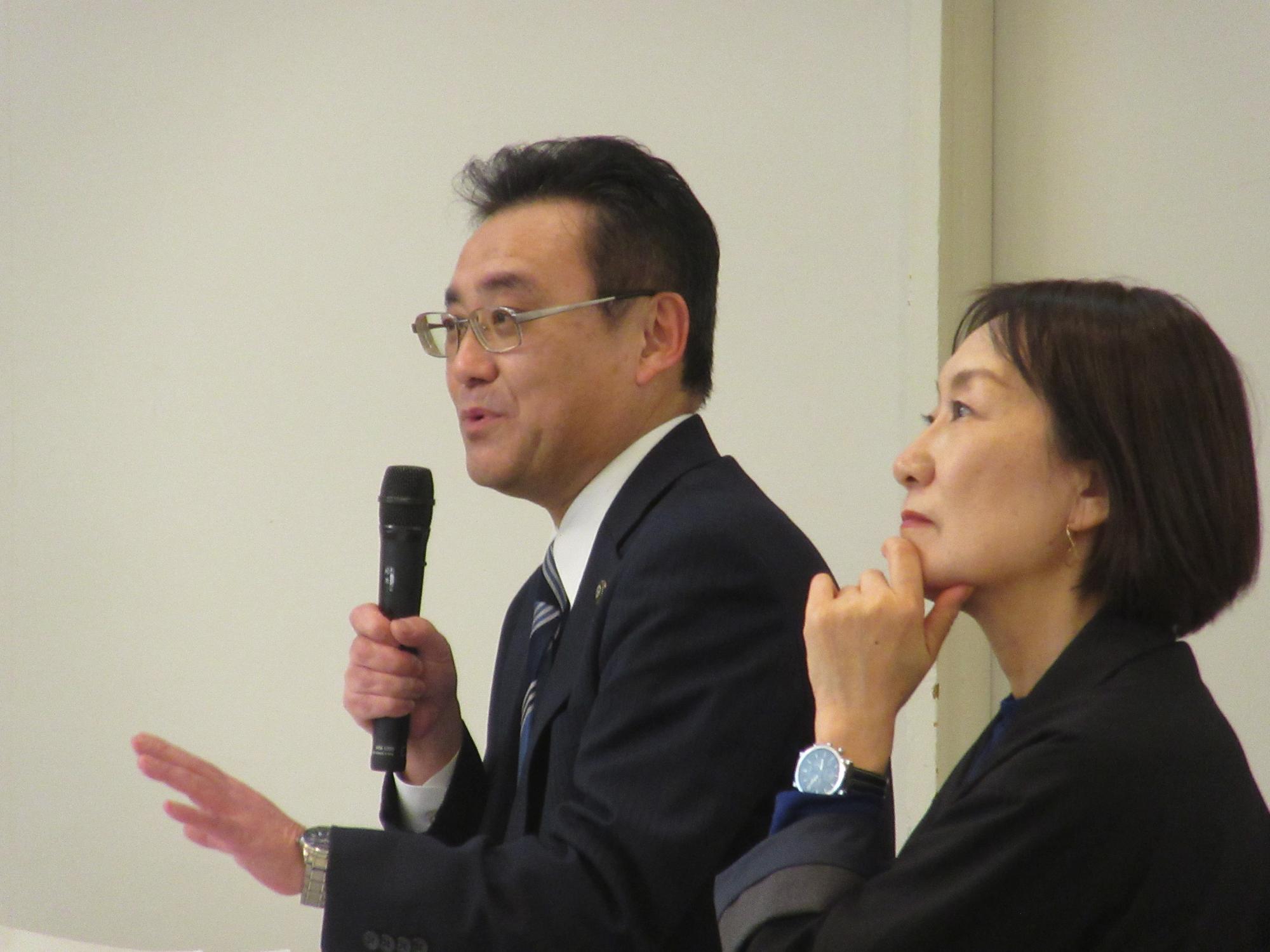 市長と講評者からだけでなく、会場からも質問が多くありました。