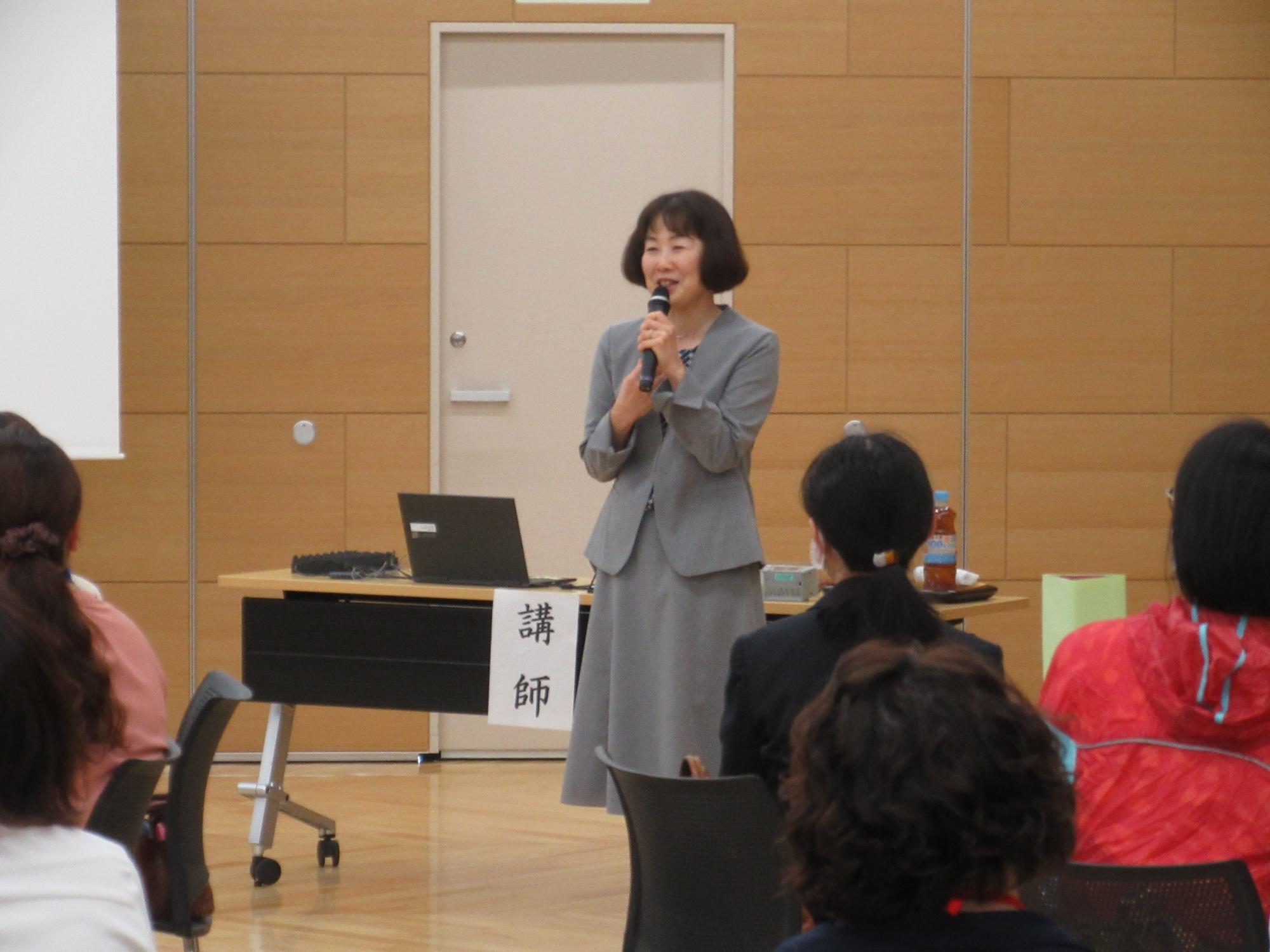 講師 伊藤 満知恵 氏
