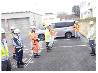 作業前の整列の様子