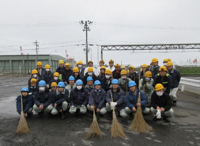 活動前の集合写真