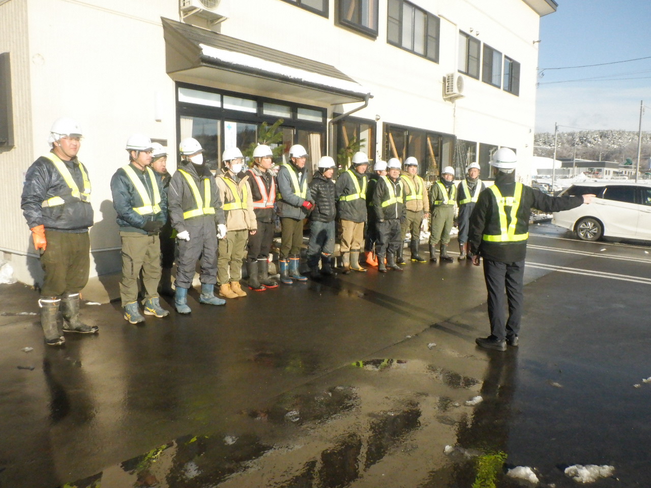 活動前の集合写真