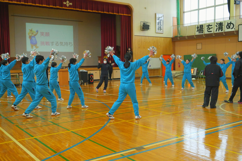 青森ワッツによるチアダンス教室