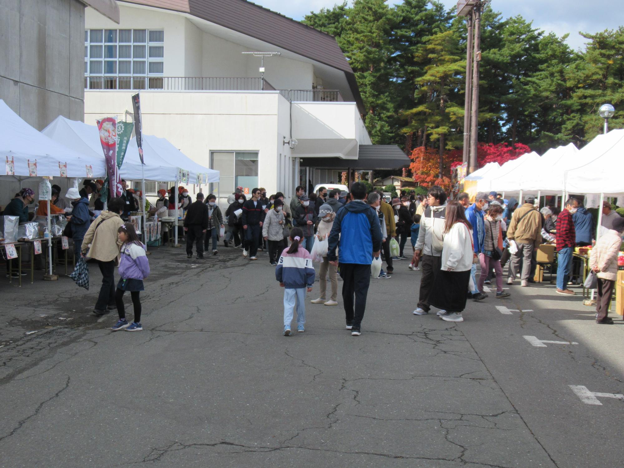 第38回南郷産業文化まつり 屋外1