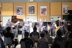 産業文化まつり中沢中学校ジャズライブの様子