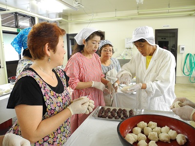 山の楽校彼岸団子の楽校の様子