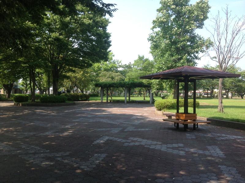 多賀台中央公園のパーゴラの写真