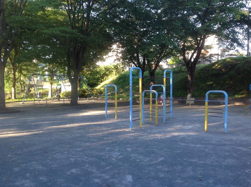 松ヶ丘公園の遊具の写真