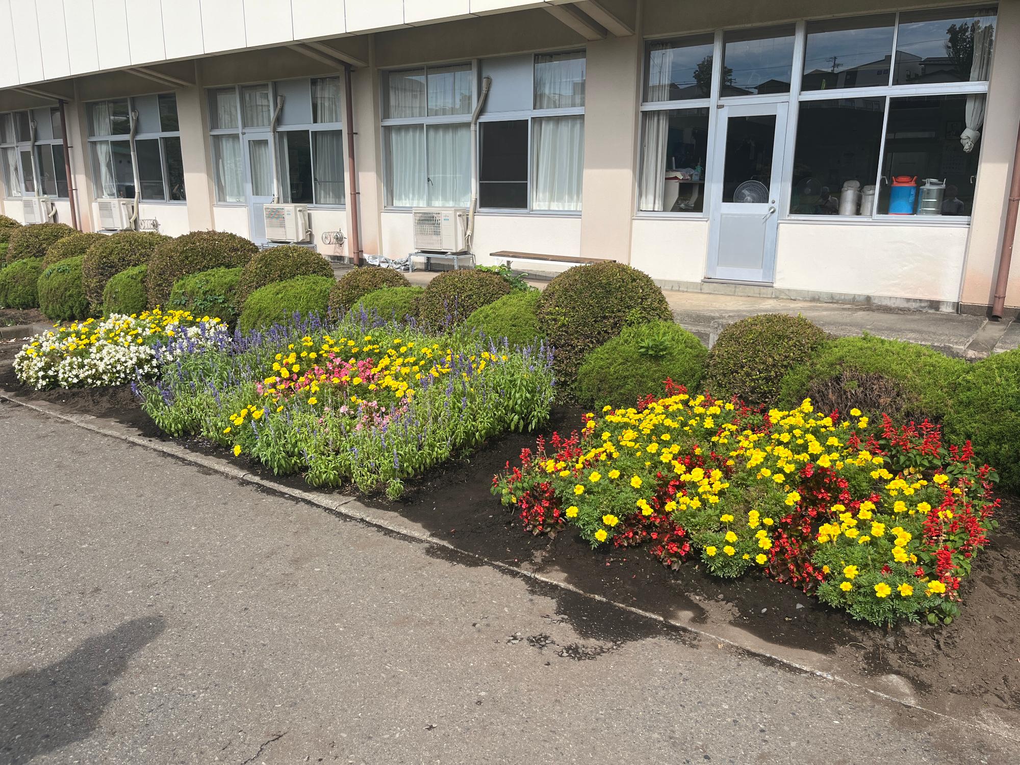 江南小学校