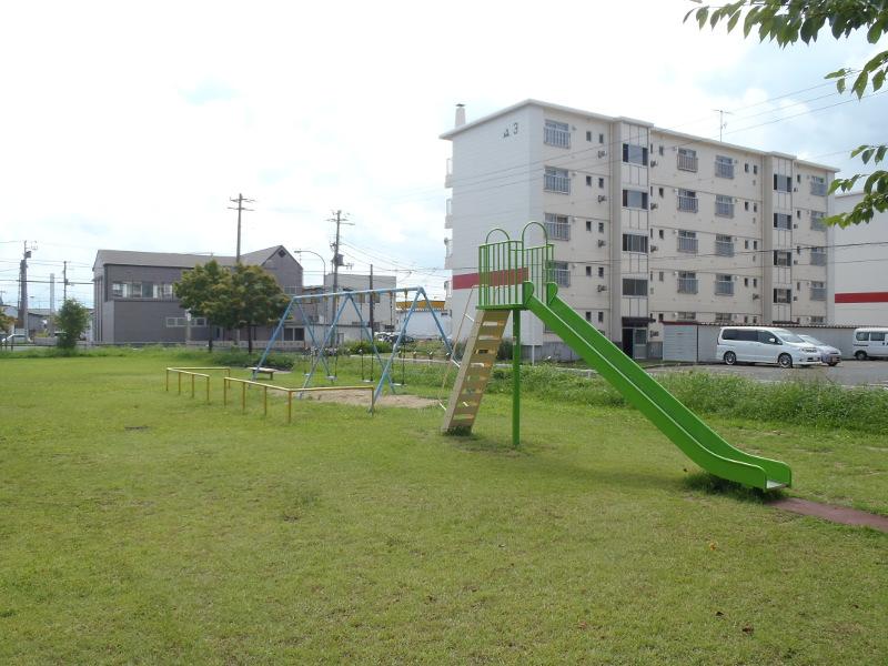 かくちだ公園の遊具の写真