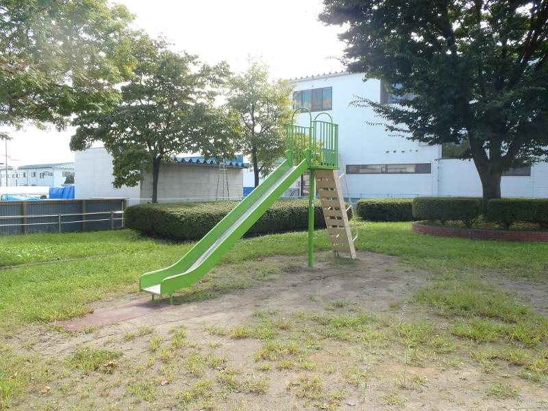 淀1号公園の滑り台の写真