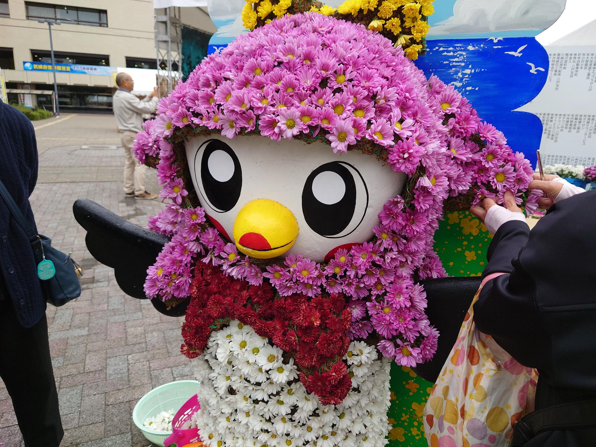 みんなでつくる菊人形