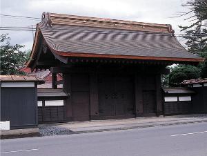 八戸城角御殿表門の外観写真