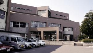 八戸市立図書館の外観写真
