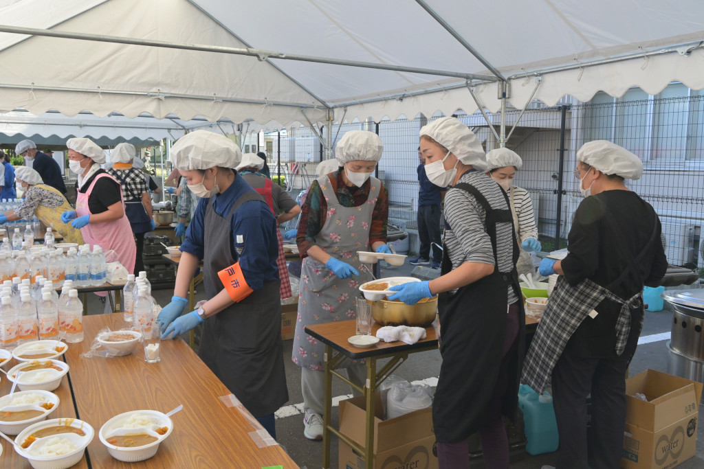 炊き出し及び配食